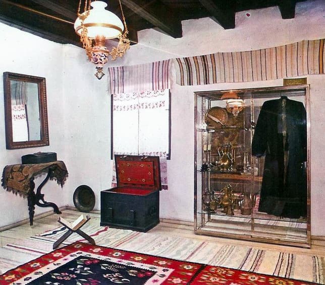 Gallery Image 1